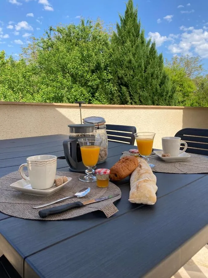 Gite Les Cles Des Champs Cote Jardin Lacave  Frankreich