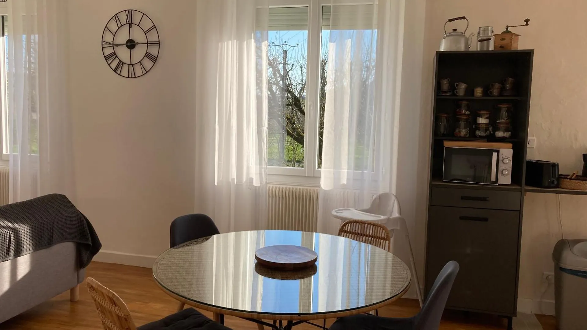 Gite Les Cles Des Champs Cote Jardin Lacave  Lacave (Lot)