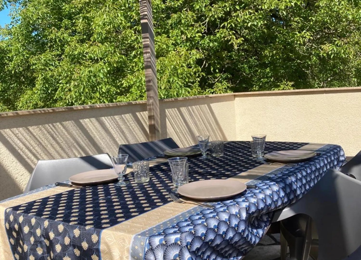 Hébergement de vacances Gîte Les clés des Champs Côté Jardin Lacave  France